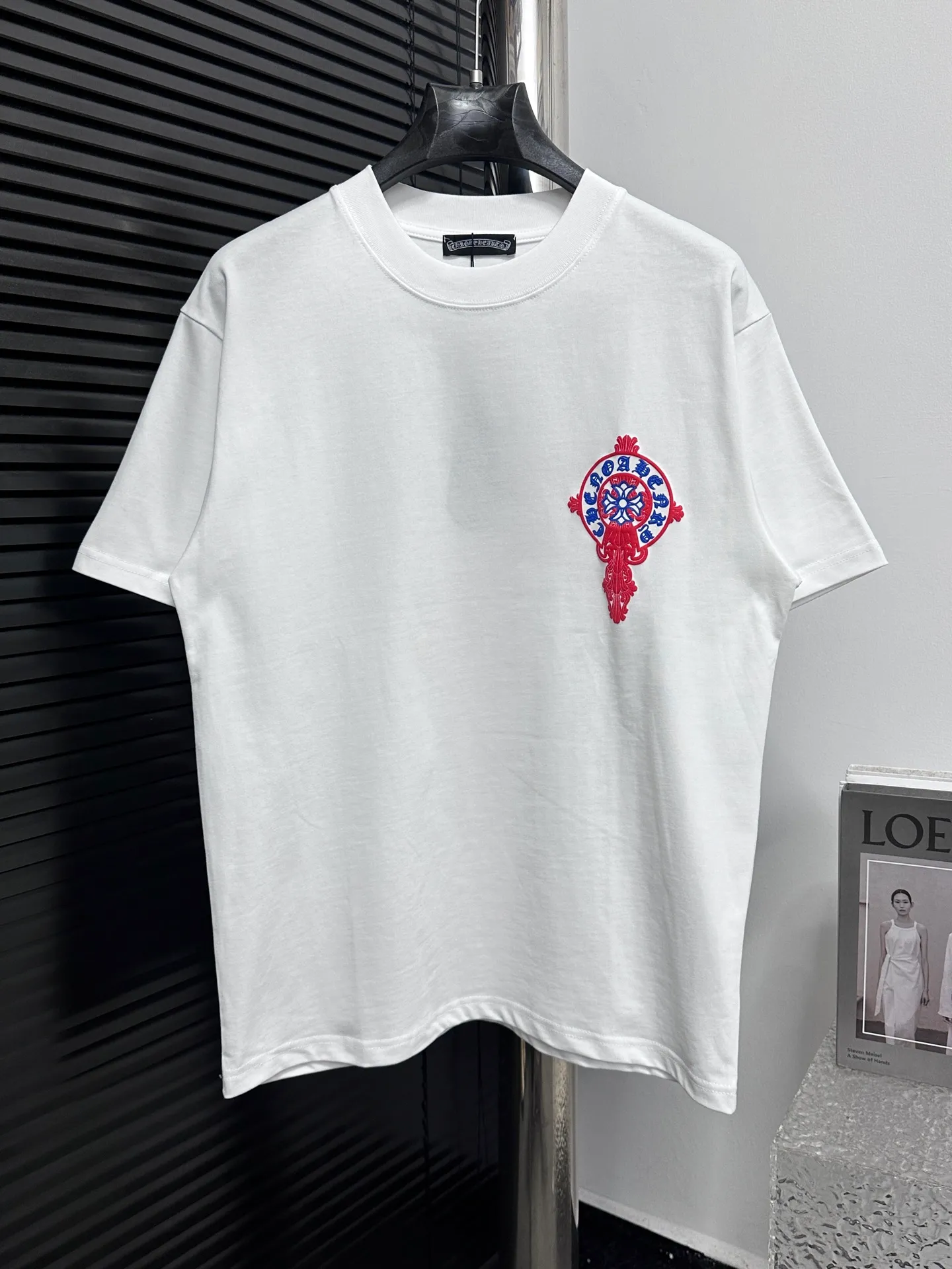 🅿️180 [Chrome heart*] Chrome heart 25ss early spring new cross foam short-sleeved T-shirt ·280 grams of 100% cotton double yarn jersey fabric ·Special thickened 32 pieces of double-strand 1x1 thread in the same cylinder custom dyeing ·Double-needle stitching and cross-stitching technology ·Original main mark washed tag Color: Black White Size: S-XL